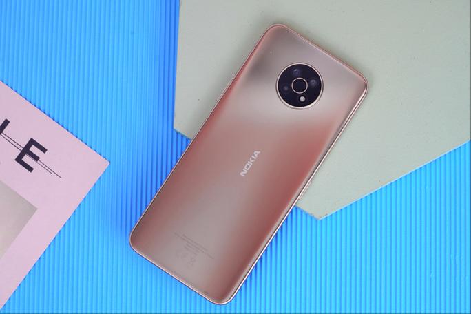 诺基亚首款5G手机姗姗来迟（诺基亚5g手机上市时间）