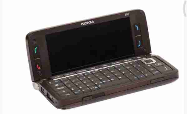 诺基亚折叠屏设计解析（诺基亚折叠手机图片）