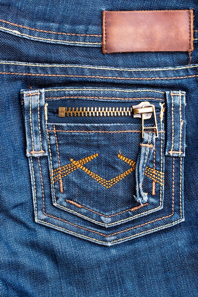 牛仔裤上的小口袋用途_牛仔裤上的小口袋叫什么